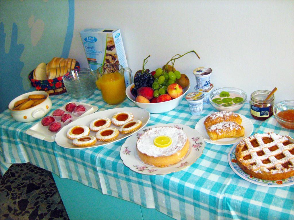 Sirenapop Concept B&B Rivazzurra Di Rimini Buitenkant foto